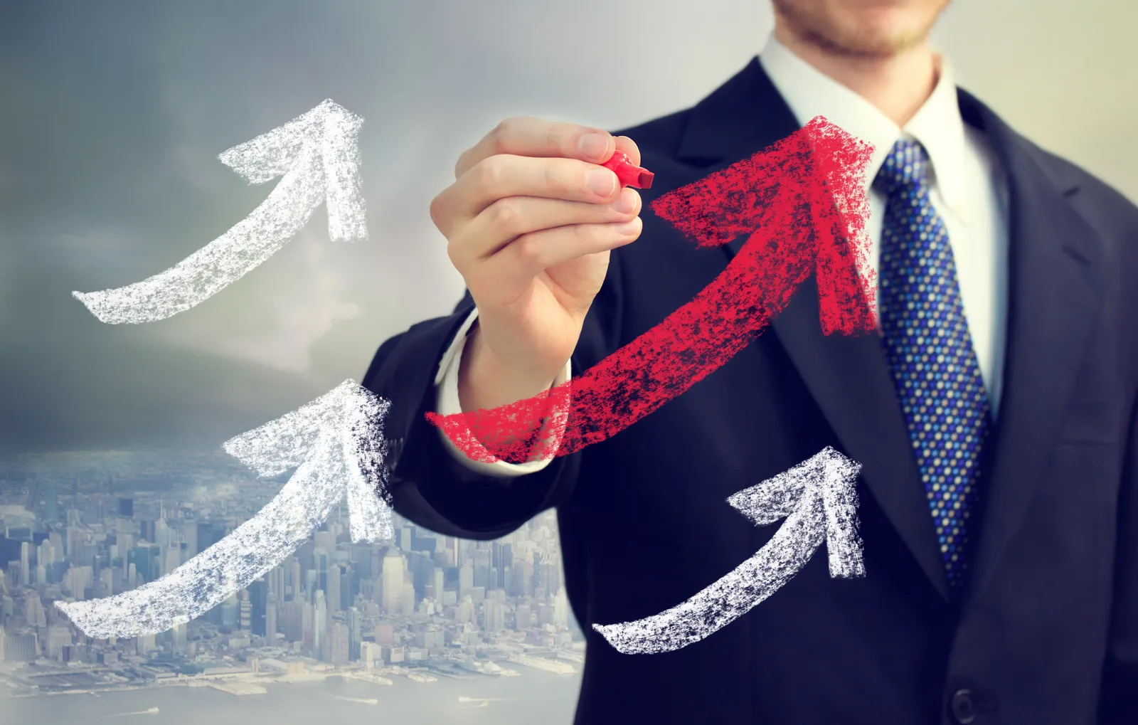 ISA_7 Man met pijlen omhoog.jpg