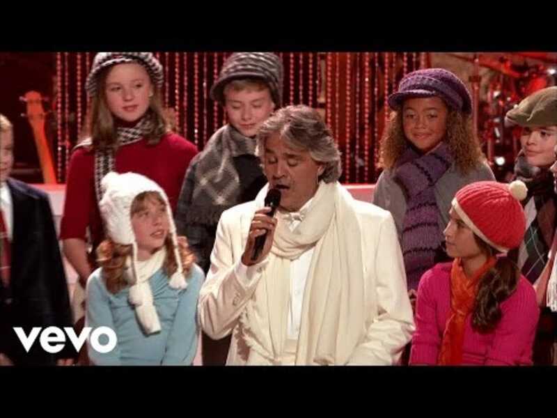 Andrea Bocelli - Santa Claus Is Coming To Town