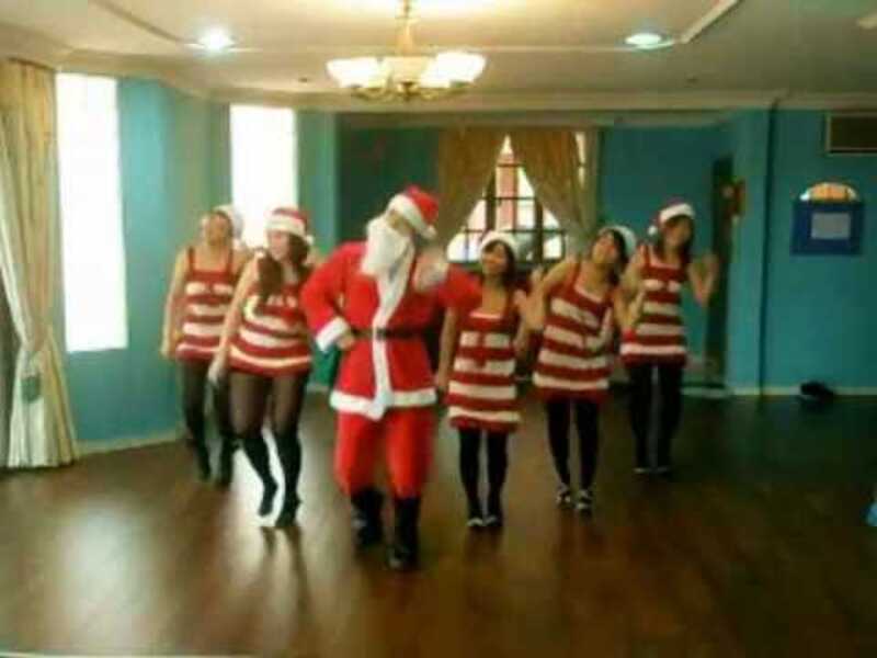 CHRISTMAS DANCE (crazy frog - jingle bells) by FUZION DANCERS